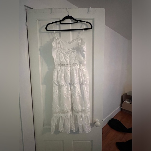 Lace V Chapman midi dress - Picture 2 of 4